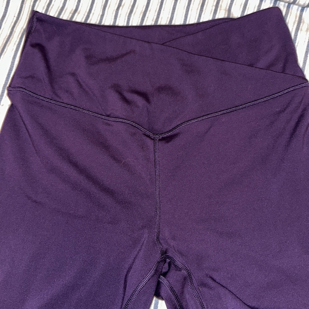 Dark purple Victoria secret leggings.